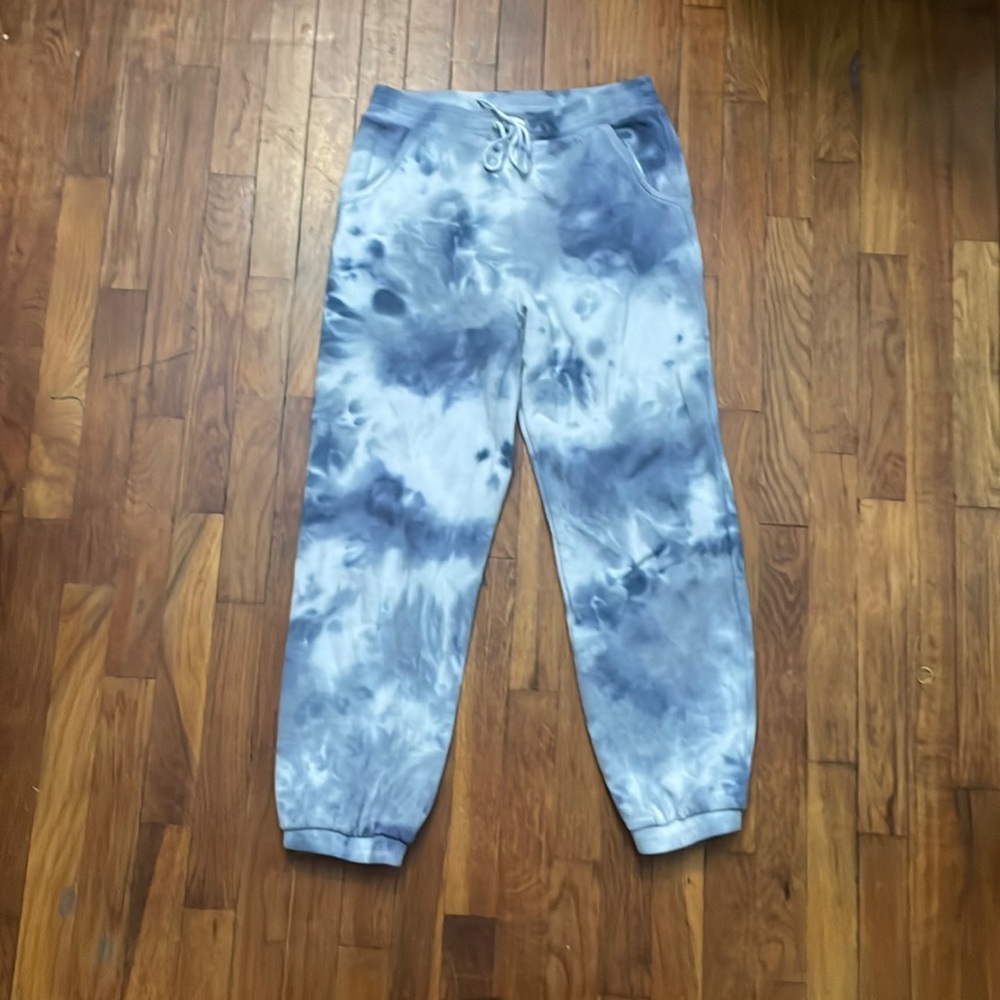 sweatpants